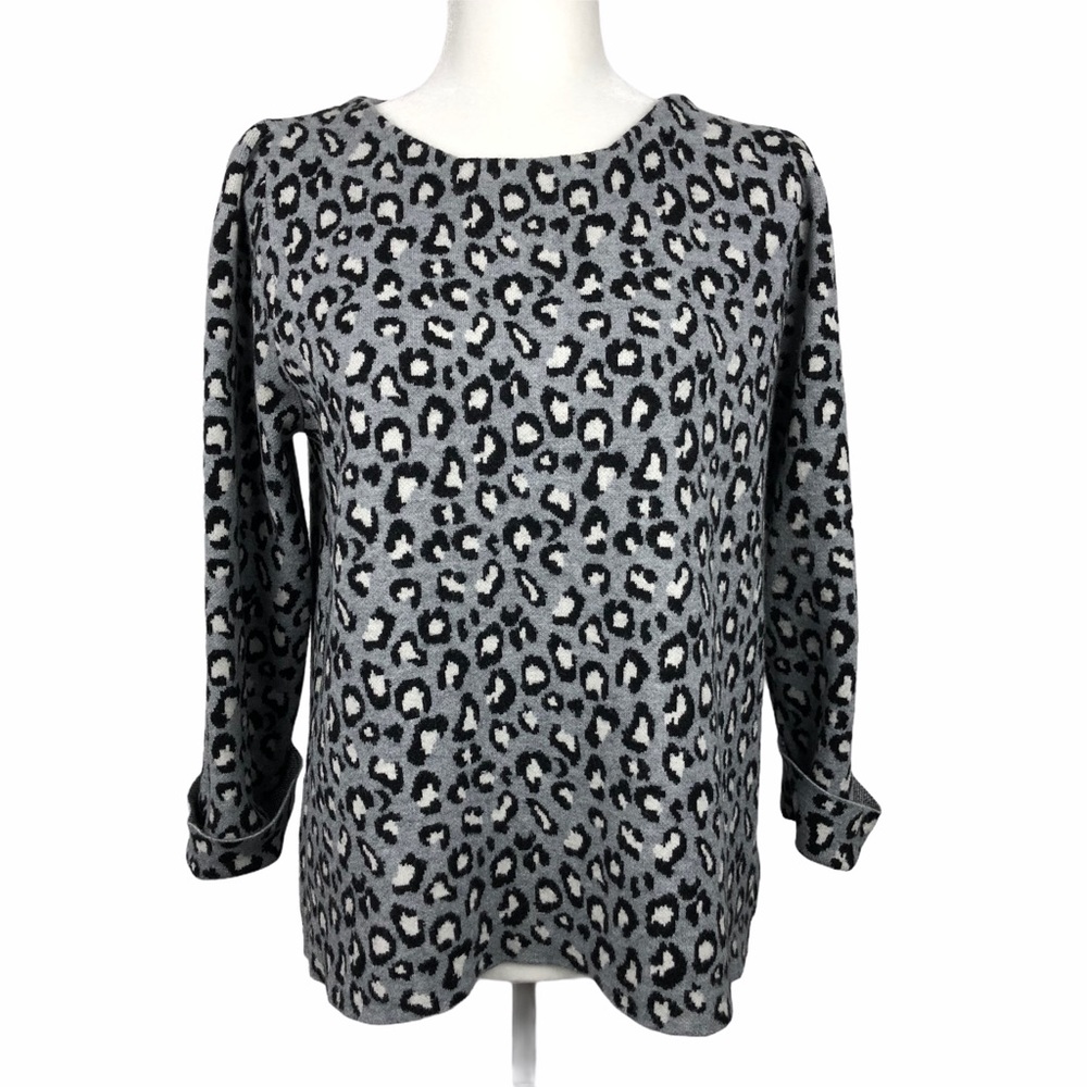 Tahari Animal Print 3/4 Sleeve Soft Sweater Cheetah Leopard Cozy